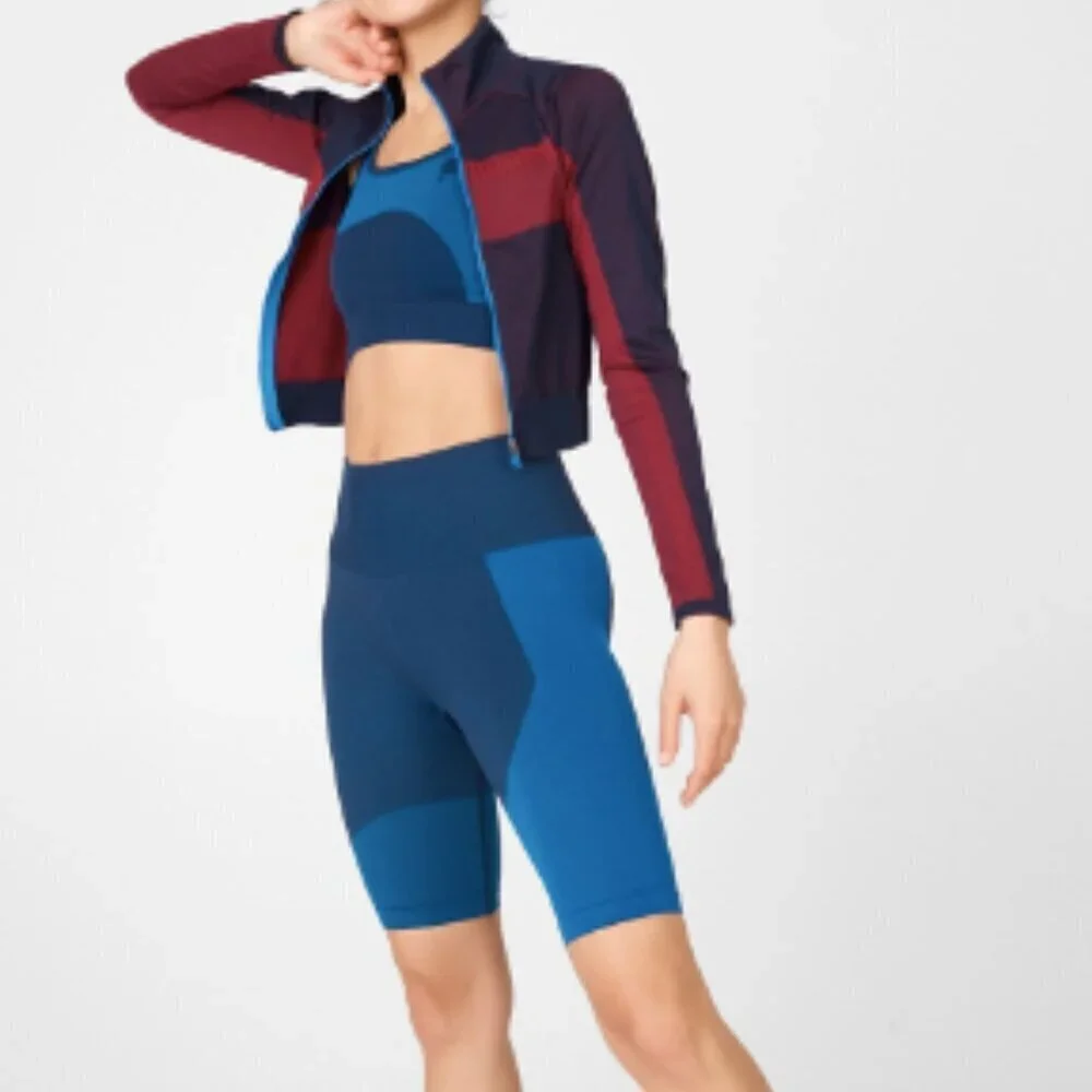 Fabletics Sunny Reversible Top &‎ Seamless High-Waisted Block Short in Blue sz S